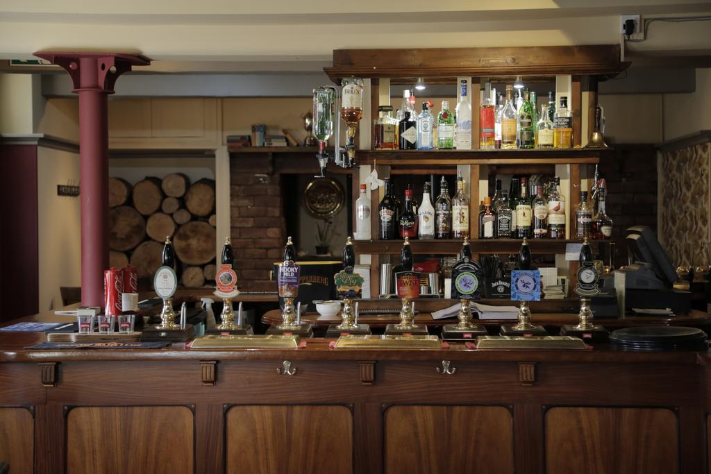 Hanmer Arms Bagian luar foto